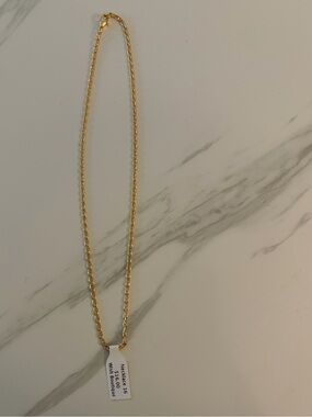 Gold chain necklace